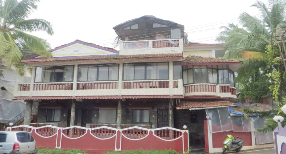 Glen's Corner by Sizzling Hotels, Goa 1